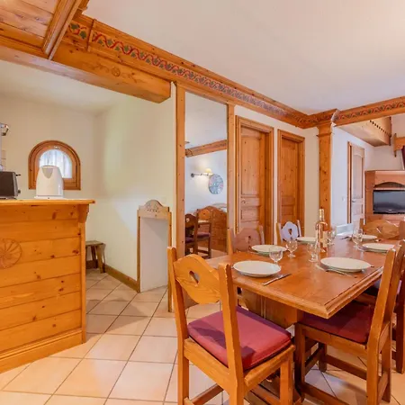 Le Cristal Gm18 Mountain View, Pool & Parking - Happy Apartment *