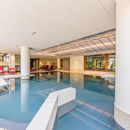Apartment Le Cristal Gm18 Mountain View, Pool & Parking - Happy Chamonix